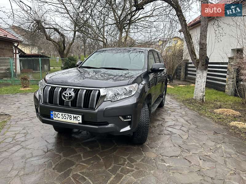 Toyota Land Cruiser Prado 2019