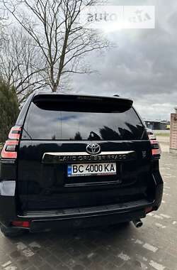 Позашляховик / Кросовер Toyota Land Cruiser Prado 2022 в Львові