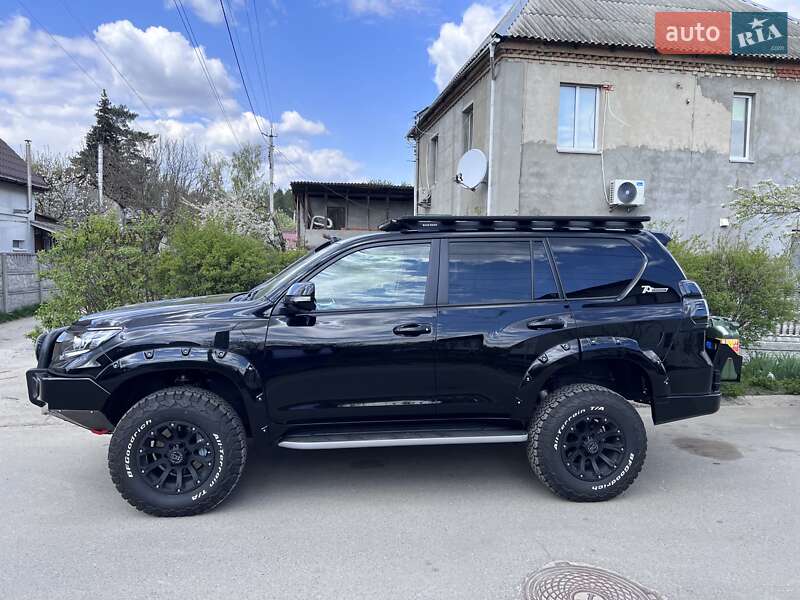 Позашляховик / Кросовер Toyota Land Cruiser Prado 2021 в Києві
