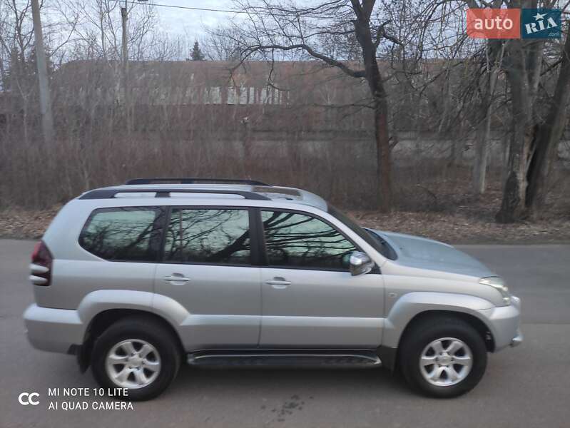 Toyota Land Cruiser Prado 2006