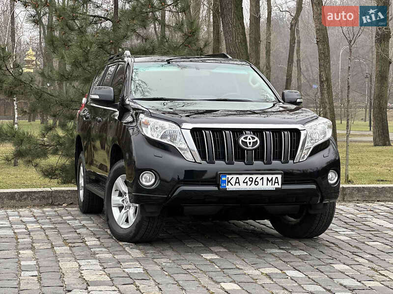 Внедорожник / Кроссовер Toyota Land Cruiser Prado 2016 в Сваляве
