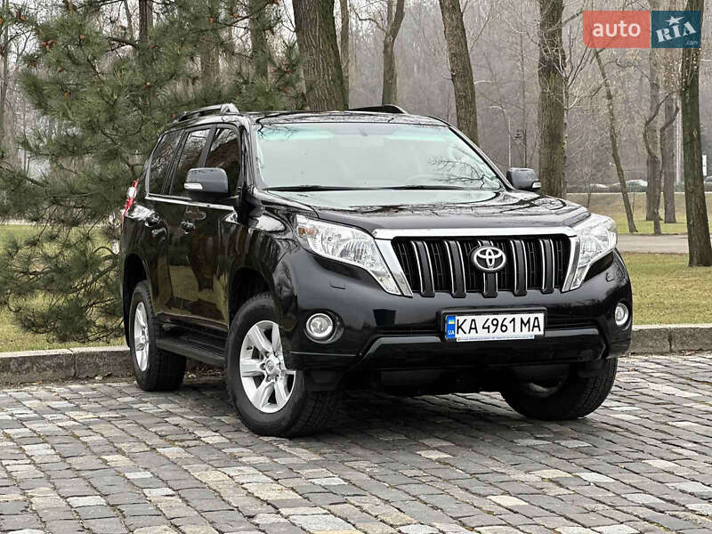 Внедорожник / Кроссовер Toyota Land Cruiser Prado 2016 в Сваляве