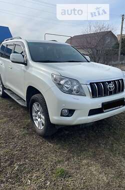 Внедорожник / Кроссовер Toyota Land Cruiser Prado 2011 в Запорожье