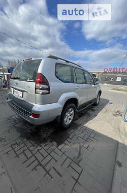 Внедорожник / Кроссовер Toyota Land Cruiser Prado 2006 в Днепре