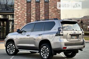 Внедорожник / Кроссовер Toyota Land Cruiser Prado 2022 в Киеве