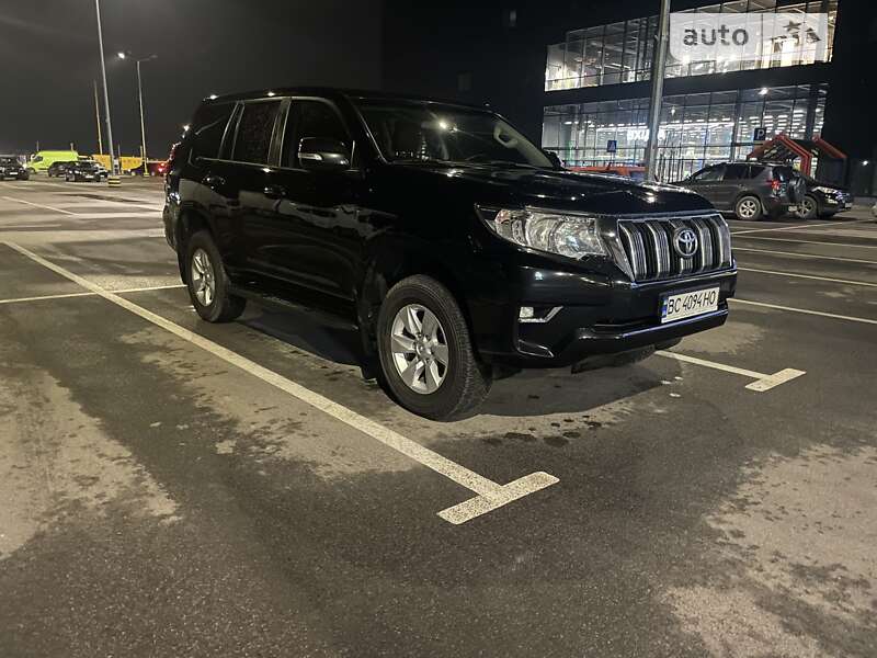 Позашляховик / Кросовер Toyota Land Cruiser Prado 2019 в Славському