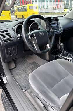 Внедорожник / Кроссовер Toyota Land Cruiser Prado 2013 в Киеве