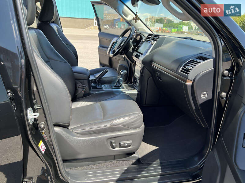 Внедорожник / Кроссовер Toyota Land Cruiser Prado 2018 в Виннице