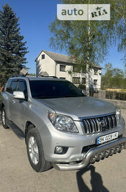 Внедорожник / Кроссовер Toyota Land Cruiser Prado 2010 в Сарнах