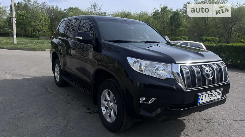 Внедорожник / Кроссовер Toyota Land Cruiser Prado 2021 в Запорожье