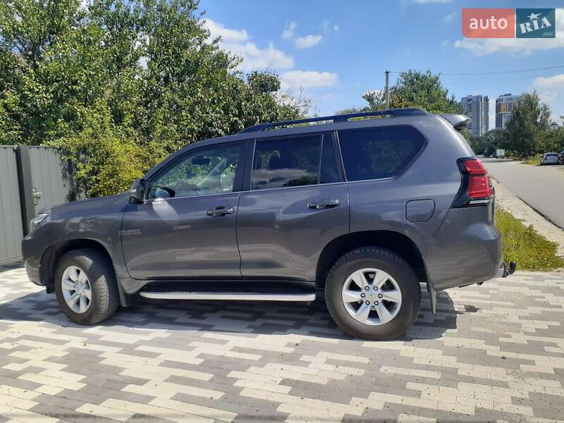 Toyota Land Cruiser Prado 2019