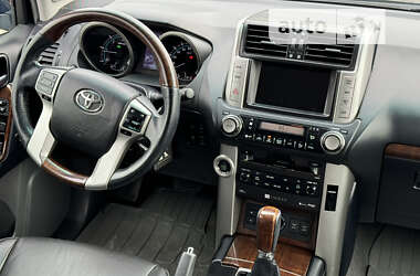 Внедорожник / Кроссовер Toyota Land Cruiser Prado 2012 в Стрые