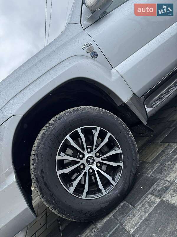 Внедорожник / Кроссовер Toyota Land Cruiser Prado 2004 в Черновцах фото 13 Внедорожник / Кроссовер Toyota Land Cruiser Prado 2004 в Черновцах