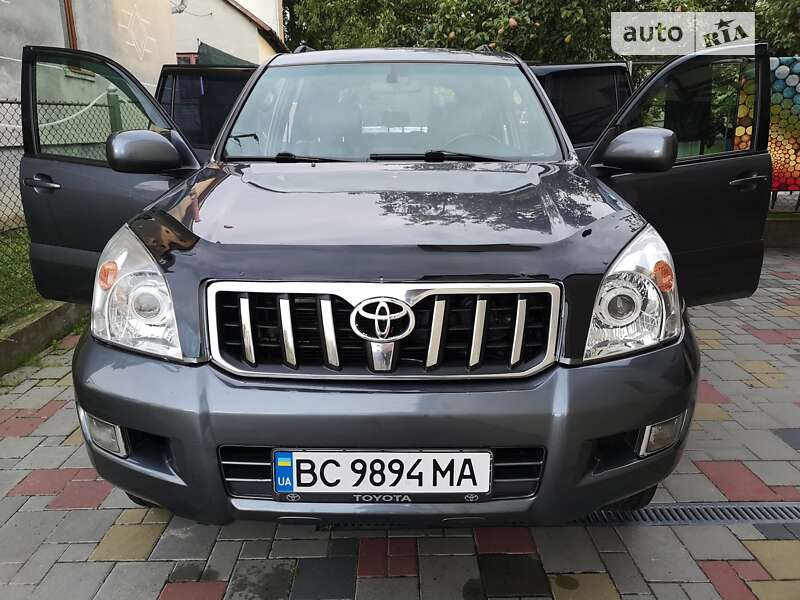 Внедорожник / Кроссовер Toyota Land Cruiser Prado 2005 в Дрогобыче