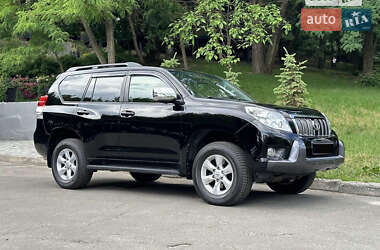 Позашляховик / Кросовер Toyota Land Cruiser Prado 2010 в Дніпрі