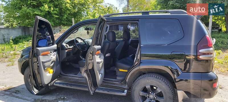 Внедорожник / Кроссовер Toyota Land Cruiser Prado 2005 в Каменском