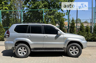 Внедорожник / Кроссовер Toyota Land Cruiser Prado 2004 в Черновцах