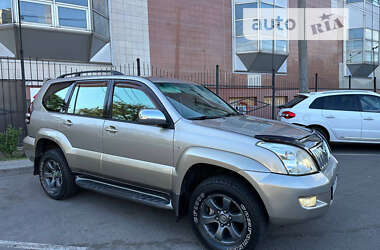 Внедорожник / Кроссовер Toyota Land Cruiser Prado 2004 в Подольске