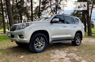 Внедорожник / Кроссовер Toyota Land Cruiser Prado 2010 в Сумах