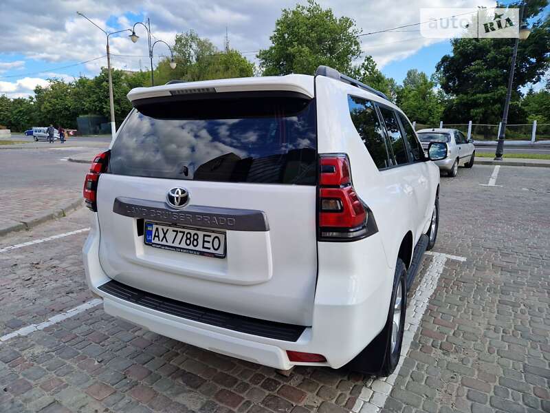 Внедорожник / Кроссовер Toyota Land Cruiser Prado 2018 в Харькове