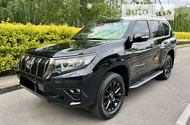 Внедорожник / Кроссовер Toyota Land Cruiser Prado 2021 в Киеве