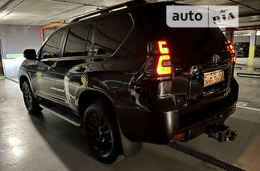 Внедорожник / Кроссовер Toyota Land Cruiser Prado 2021 в Киеве