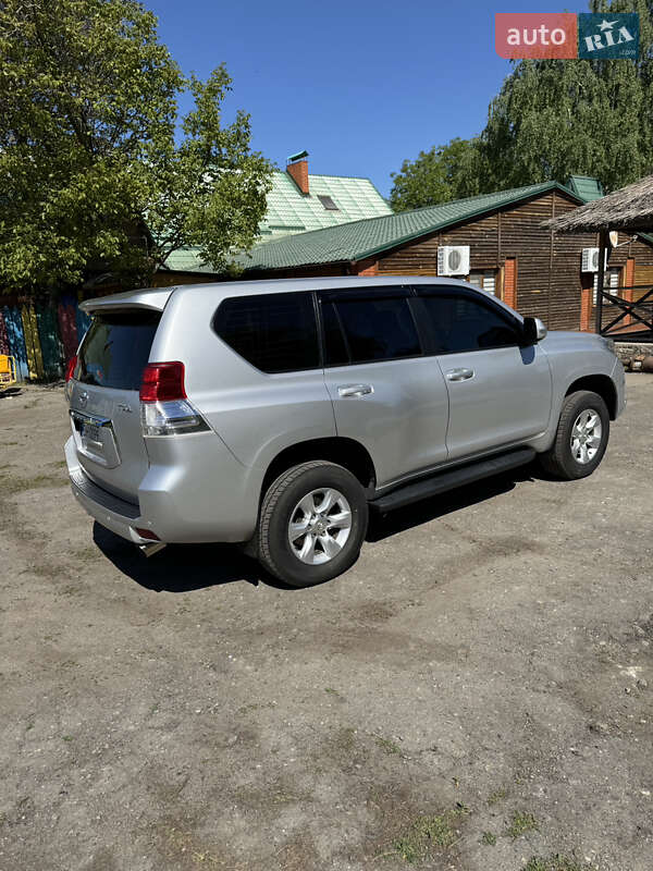 Позашляховик / Кросовер Toyota Land Cruiser Prado 2010 в Подільську