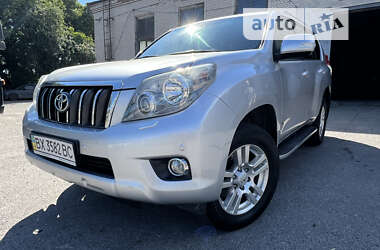 Внедорожник / Кроссовер Toyota Land Cruiser Prado 2010 в Хмельницком