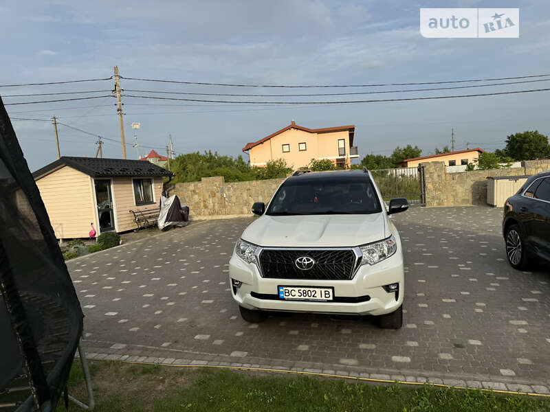 Toyota Land Cruiser Prado 2019