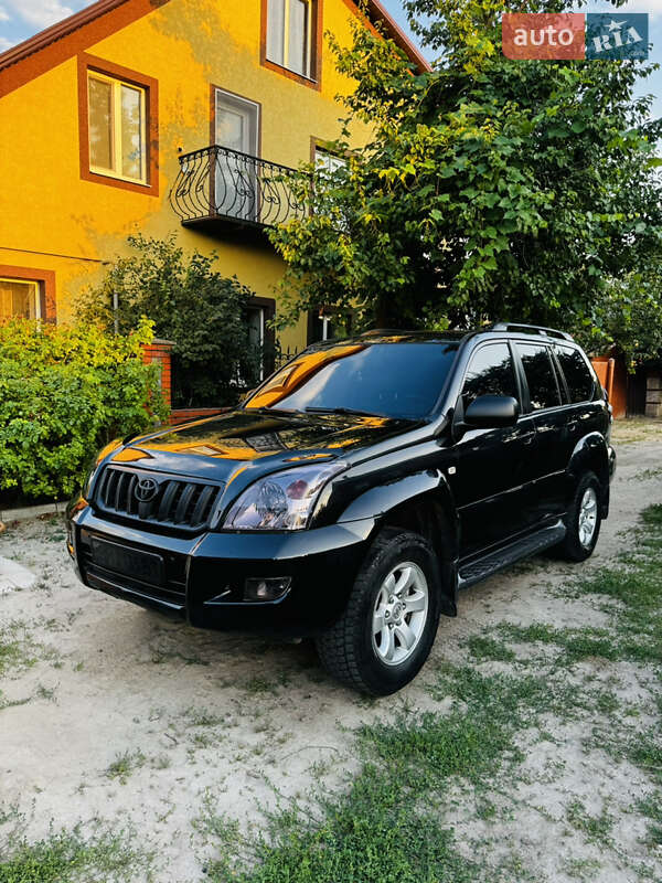 Внедорожник / Кроссовер Toyota Land Cruiser Prado 2005 в Ахтырке