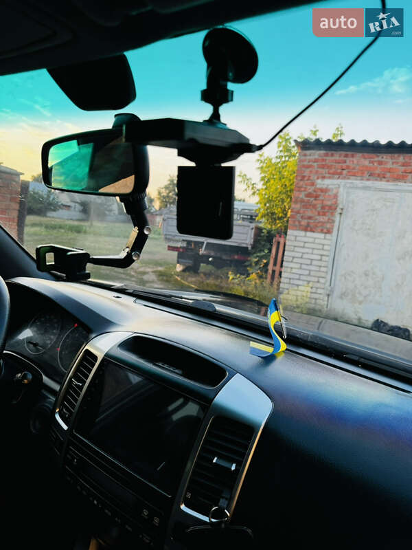 Внедорожник / Кроссовер Toyota Land Cruiser Prado 2005 в Ахтырке