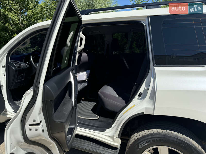 Внедорожник / Кроссовер Toyota Land Cruiser Prado 2014 в Харькове