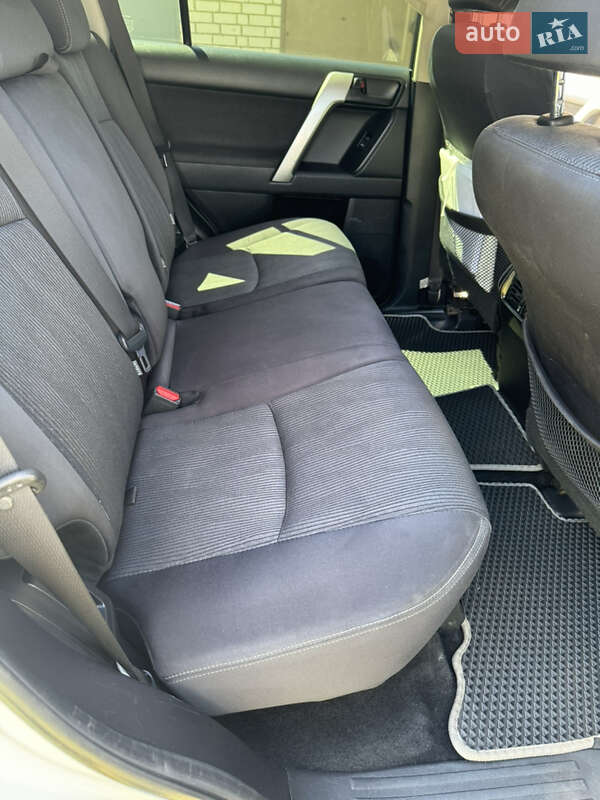 Внедорожник / Кроссовер Toyota Land Cruiser Prado 2014 в Харькове