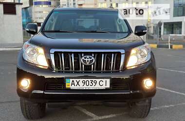 Внедорожник / Кроссовер Toyota Land Cruiser Prado 2011 в Киеве