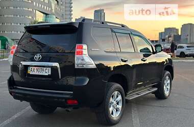 Внедорожник / Кроссовер Toyota Land Cruiser Prado 2011 в Киеве