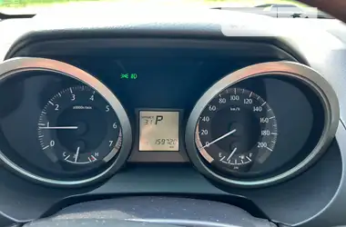 Toyota Land Cruiser Prado 2011