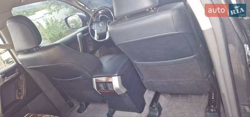 Внедорожник / Кроссовер Toyota Land Cruiser Prado 2012 в Кропивницком