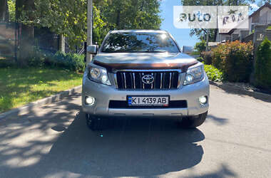 Внедорожник / Кроссовер Toyota Land Cruiser Prado 2011 в Киеве