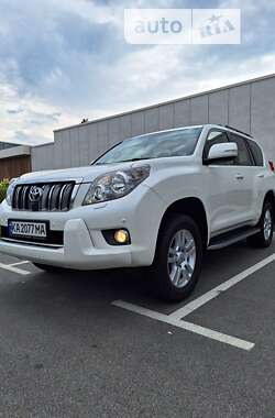 Внедорожник / Кроссовер Toyota Land Cruiser Prado 2010 в Киеве