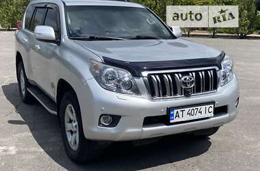 Позашляховик / Кросовер Toyota Land Cruiser Prado 2011 в Києві