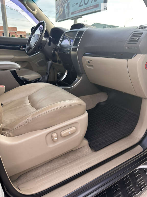 Внедорожник / Кроссовер Toyota Land Cruiser Prado 2008 в Луцке