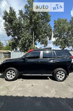 Позашляховик / Кросовер Toyota Land Cruiser Prado 2010 в Києві