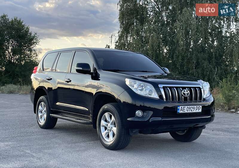 Внедорожник / Кроссовер Toyota Land Cruiser Prado 2010 в Днепре