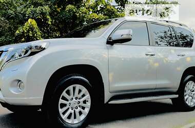 Позашляховик / Кросовер Toyota Land Cruiser Prado 2014 в Києві