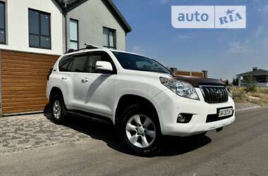 Внедорожник / Кроссовер Toyota Land Cruiser Prado 2011 в Киеве