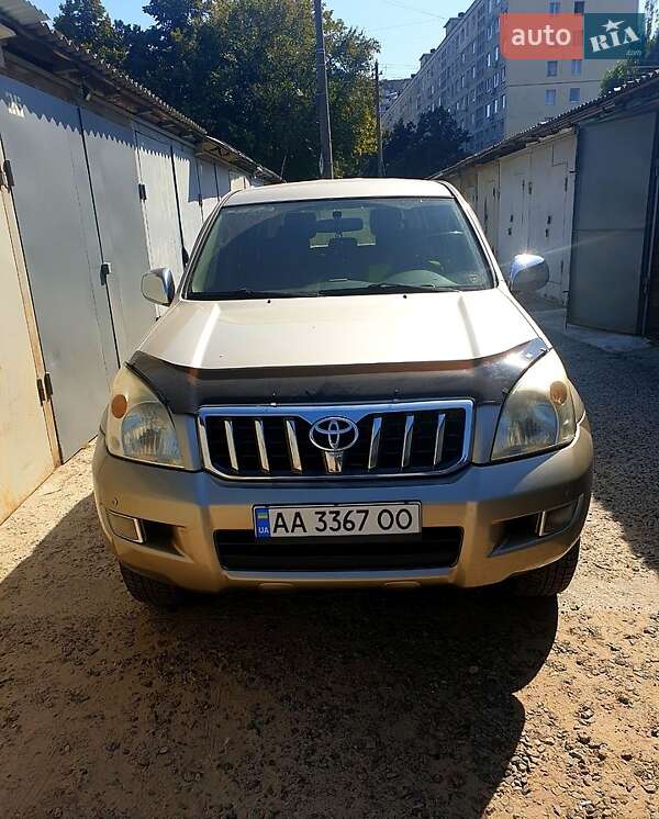 Toyota Land Cruiser Prado 2004