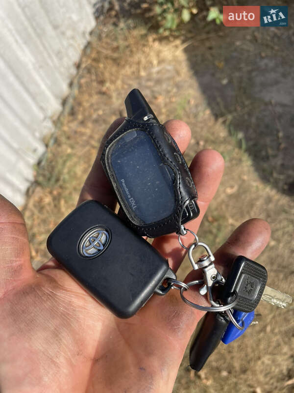 Внедорожник / Кроссовер Toyota Land Cruiser Prado 2015 в Харькове фото 20 Внедорожник / Кроссовер Toyota Land Cruiser Prado 2015 в Харькове