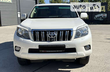 Внедорожник / Кроссовер Toyota Land Cruiser Prado 2011 в Киеве