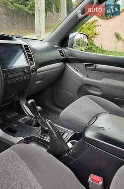 Позашляховик / Кросовер Toyota Land Cruiser Prado 2007 в 