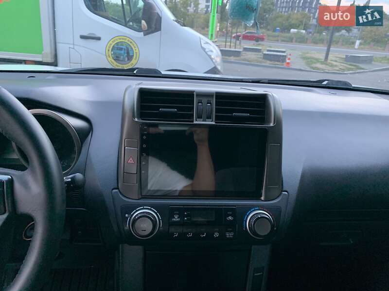 Внедорожник / Кроссовер Toyota Land Cruiser Prado 2013 в Кропивницком